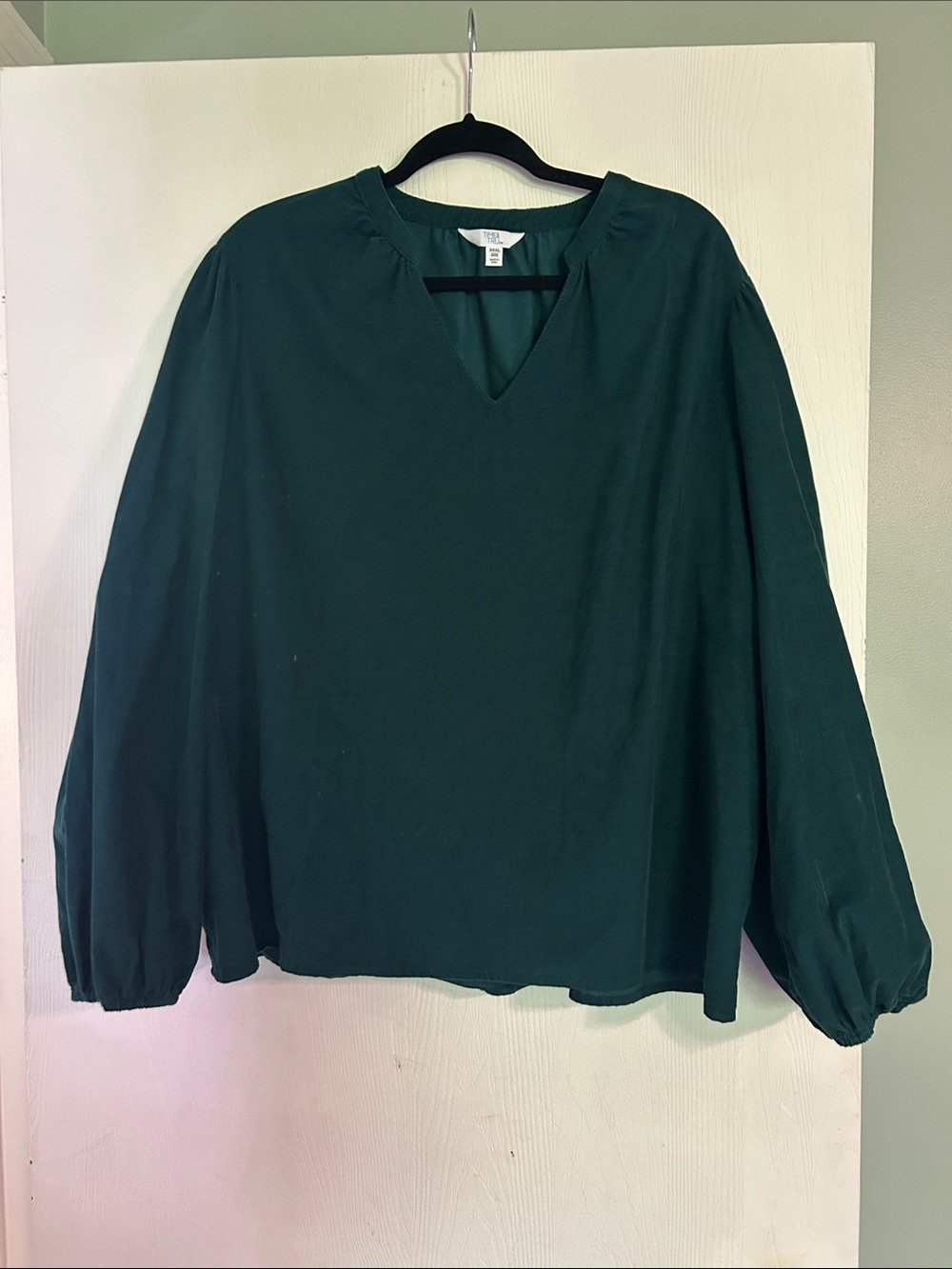 Women's Deep Green V-Neck Long Sleeve Blouse